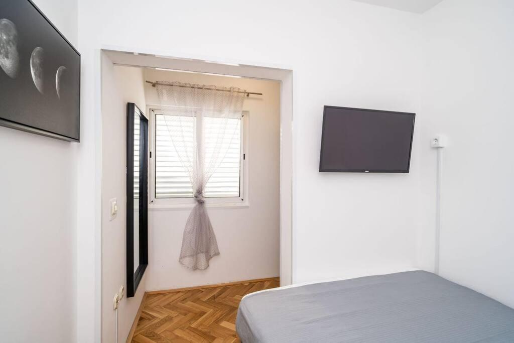 Apartman Knego With Parking Dubrovnik Kültér fotó
