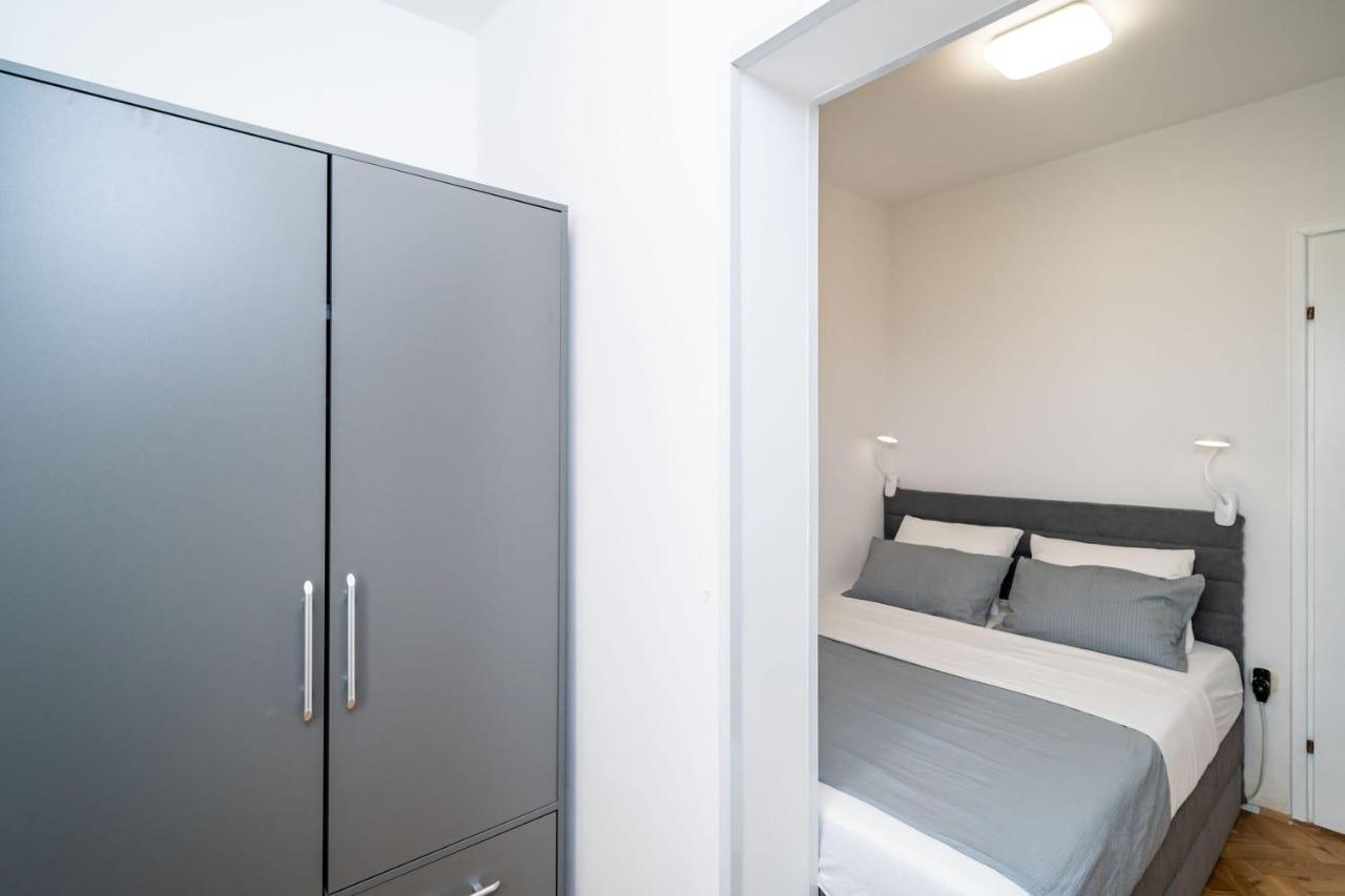 Apartman Knego With Parking Dubrovnik Kültér fotó