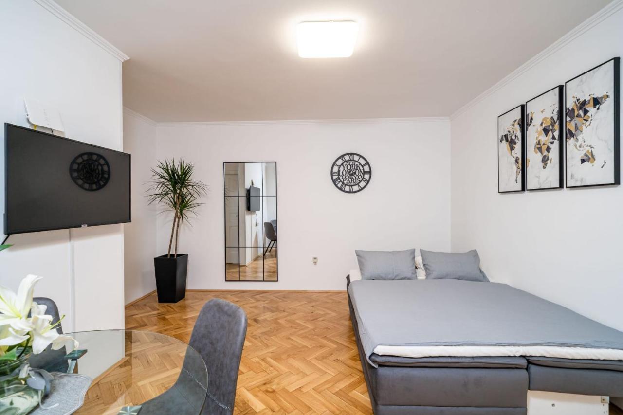 Apartman Knego With Parking Dubrovnik Kültér fotó