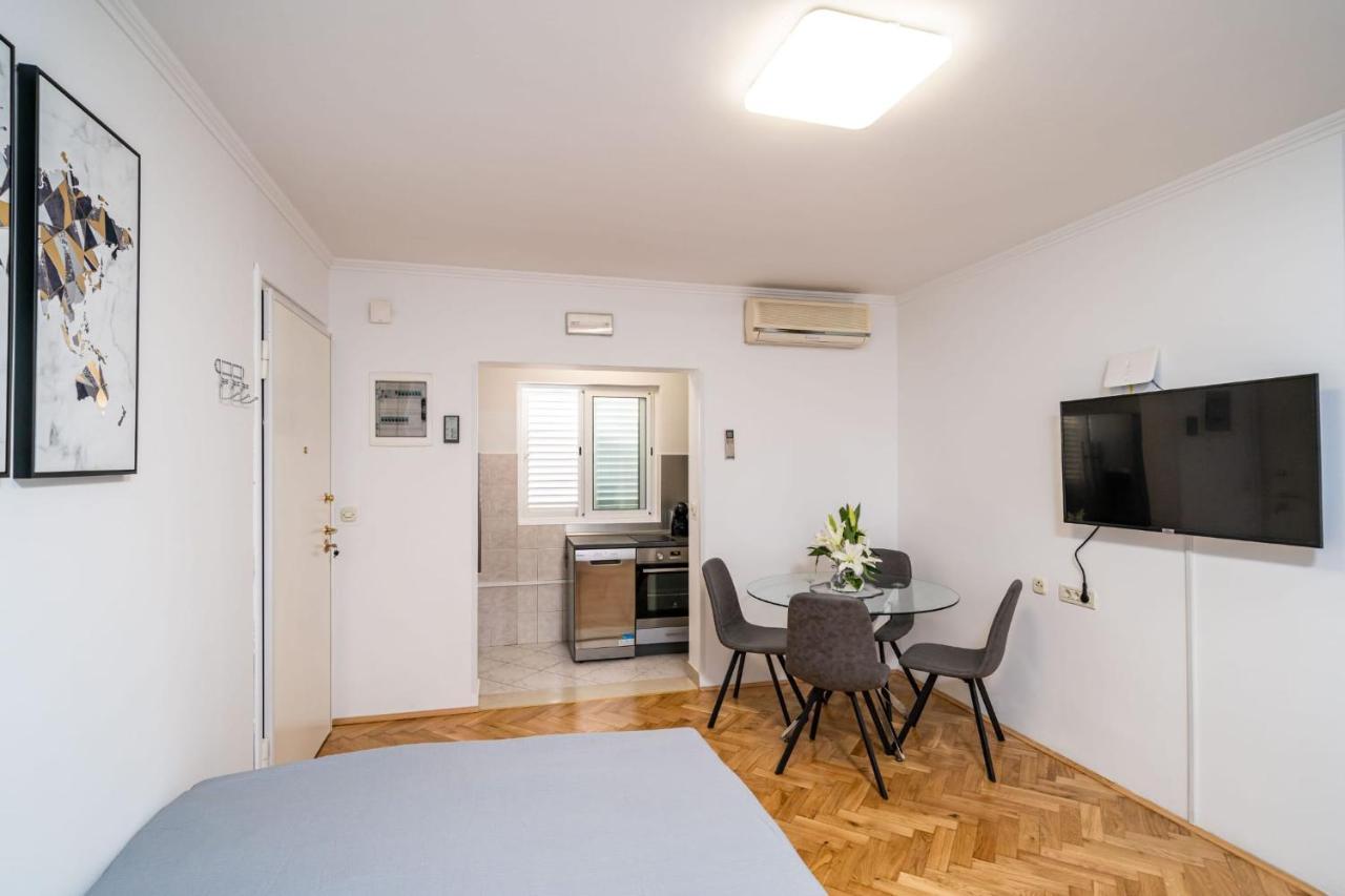 Apartman Knego With Parking Dubrovnik Kültér fotó