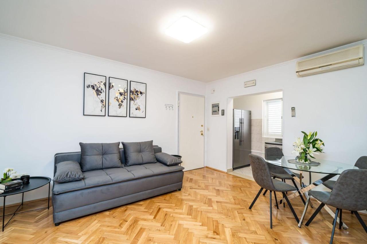 Apartman Knego With Parking Dubrovnik Kültér fotó